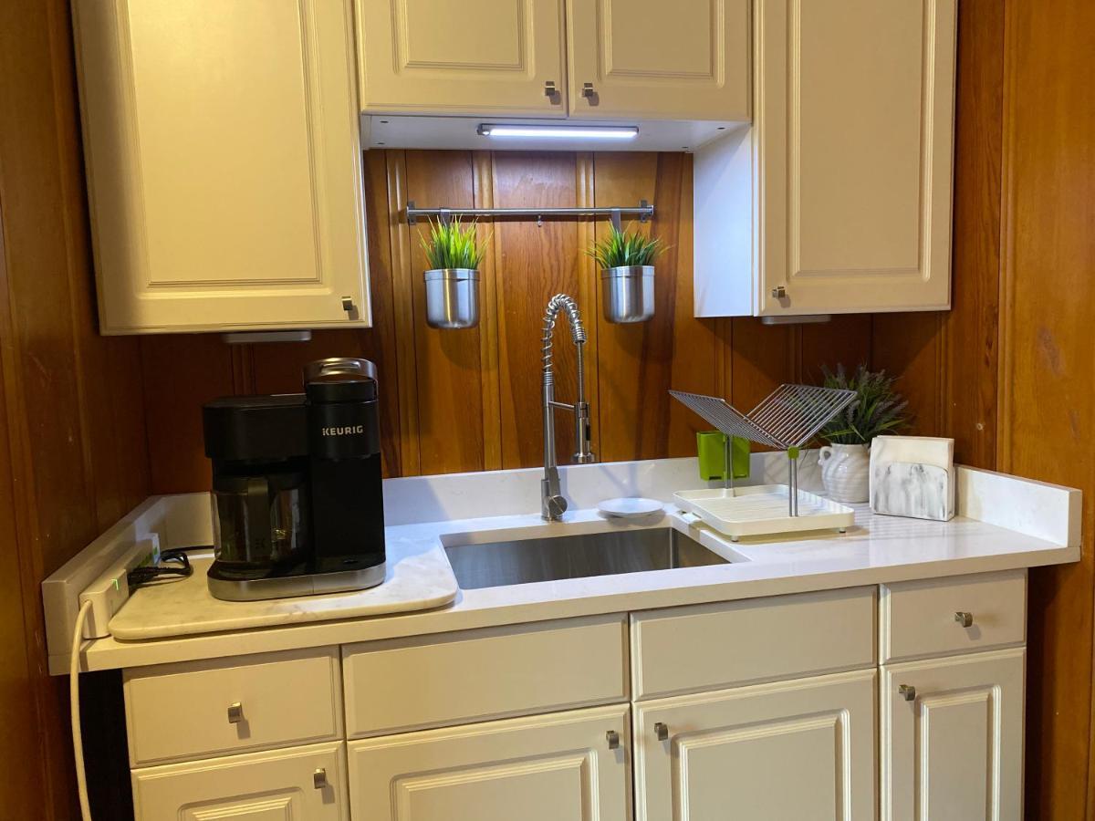 The Royal Oak Apartment Кранстън Екстериор снимка