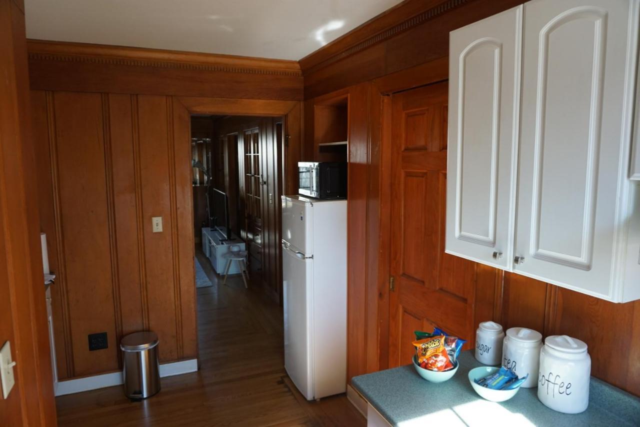 The Royal Oak Apartment Кранстън Екстериор снимка